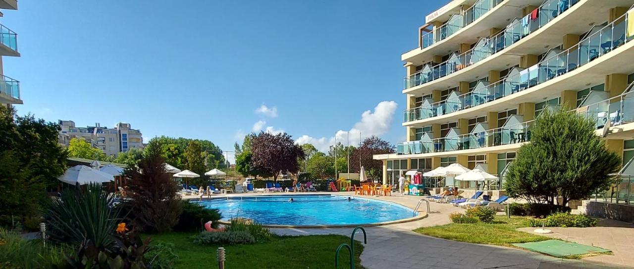 Julia Family Apartments Sunny Beach Exterior foto