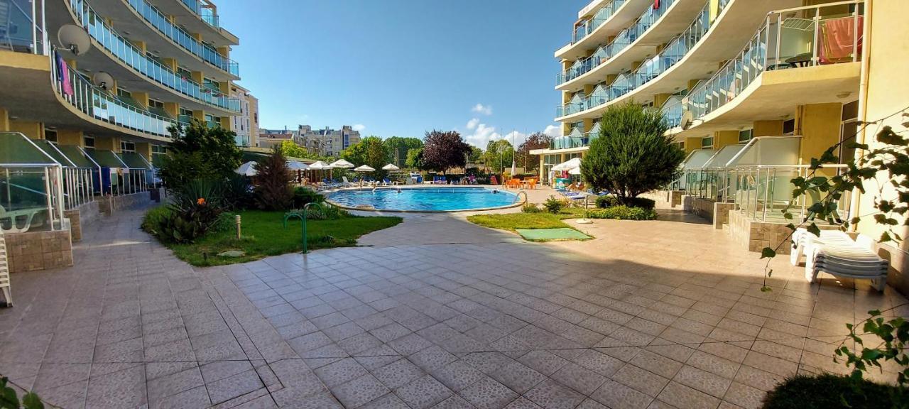 Julia Family Apartments Sunny Beach Exterior foto