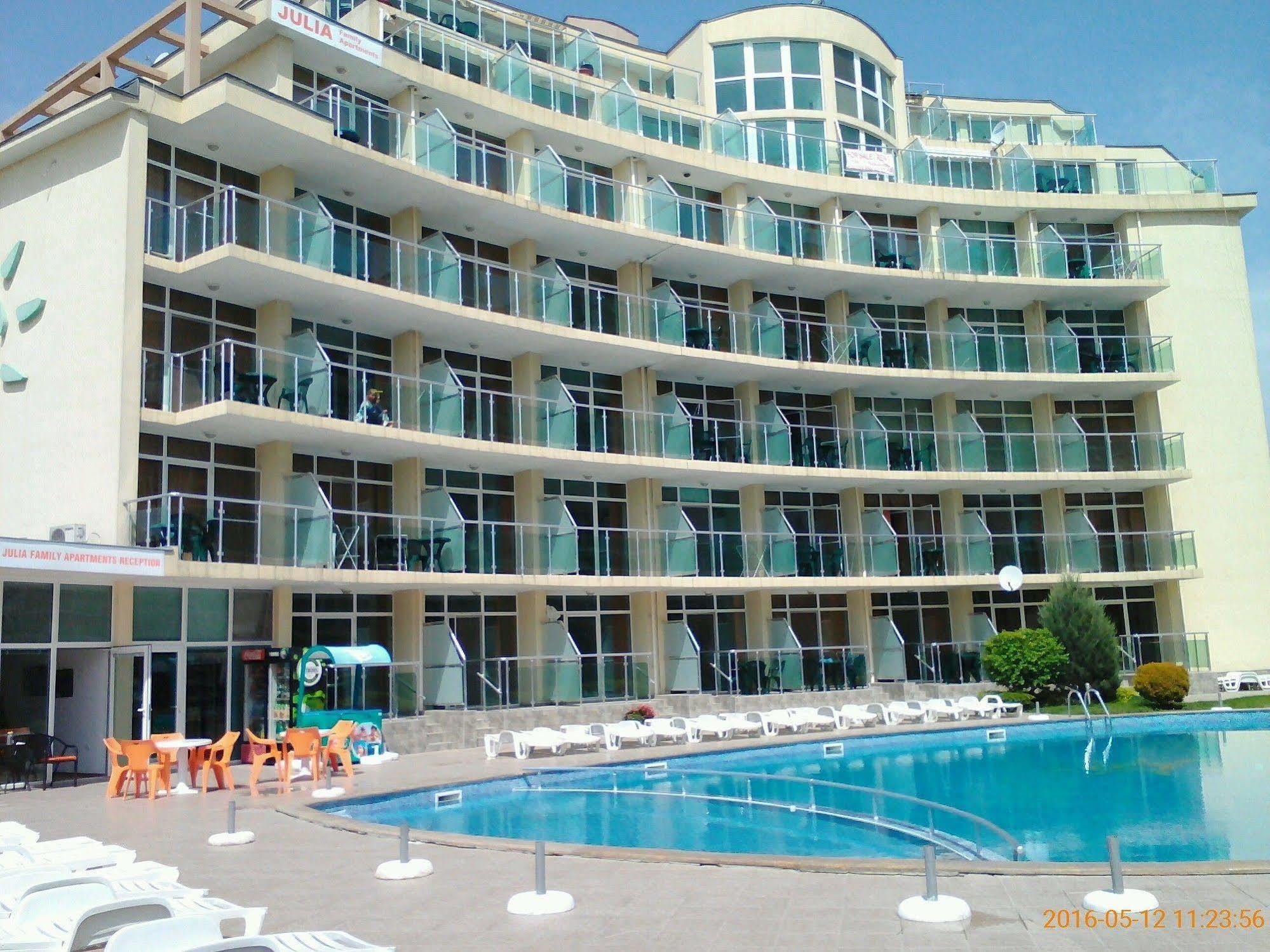 Julia Family Apartments Sunny Beach Exterior foto