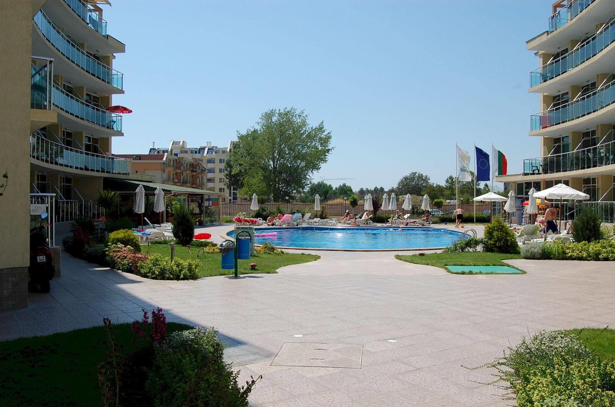 Julia Family Apartments Sunny Beach Exterior foto