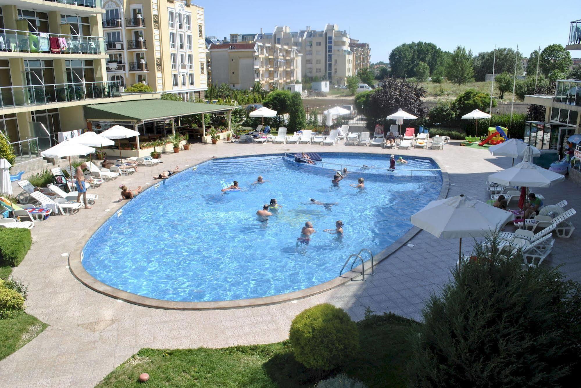 Julia Family Apartments Sunny Beach Exterior foto