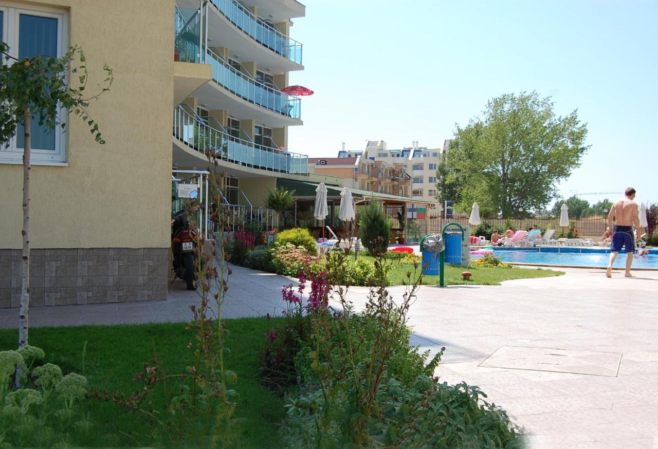 Julia Family Apartments Sunny Beach Exterior foto