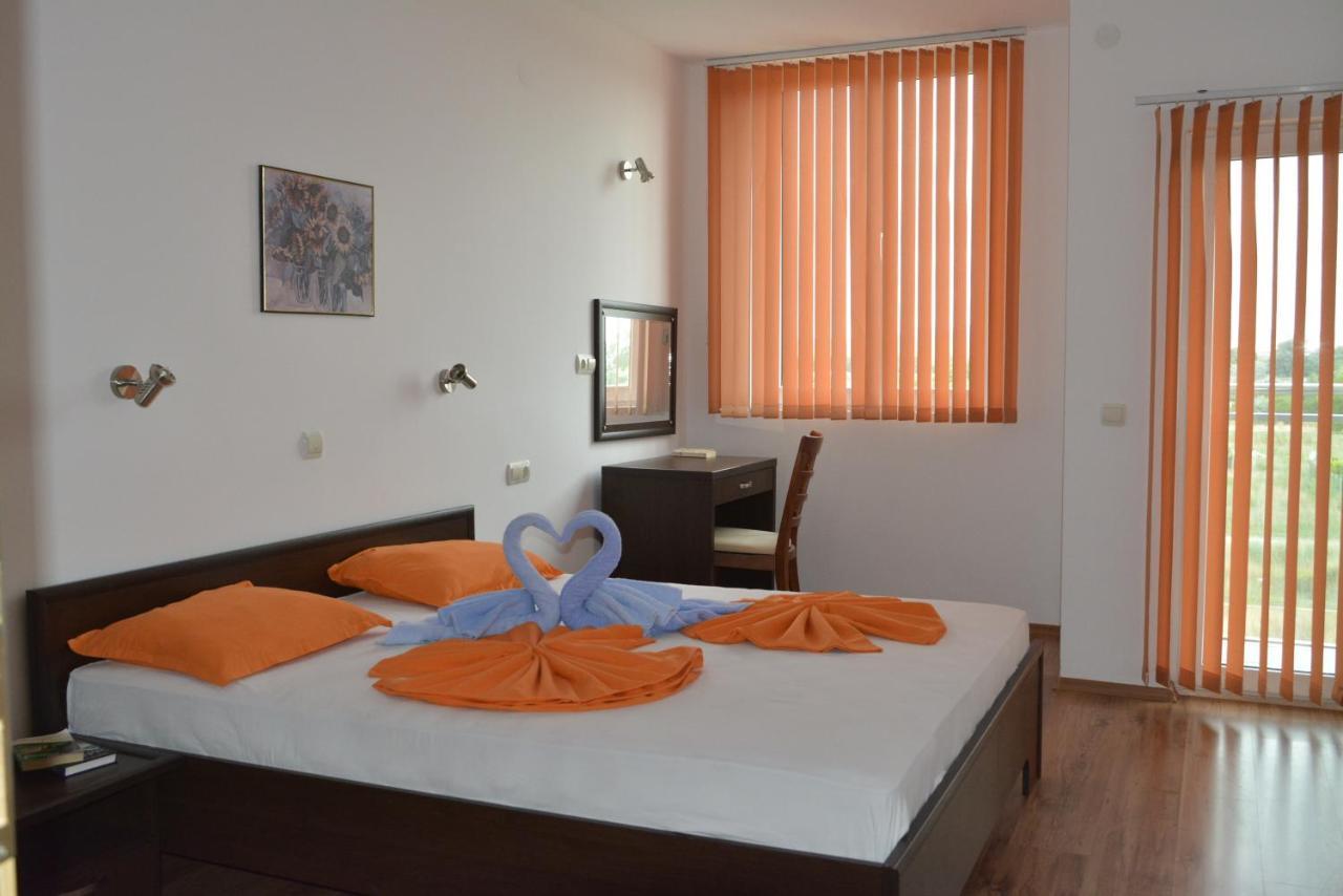 Julia Family Apartments Sunny Beach Exterior foto